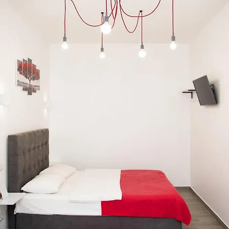 Deluxe Apartment In Old City Center Lviv Exterior photo